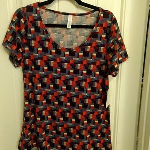 LuLaRoe Medium Classic T NWT